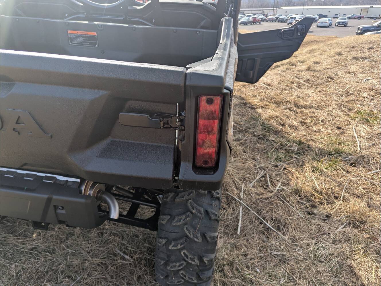 A photo of this 2025 Honda Pioneer 1000-6 Crew Deluxe