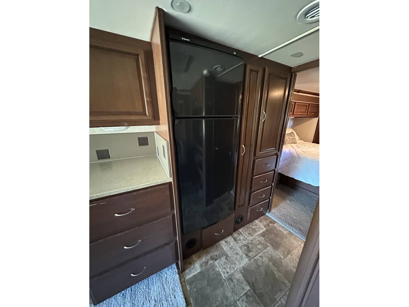 A photo of this 2012 Fleetwood BOUNDER CLASSIC 36R