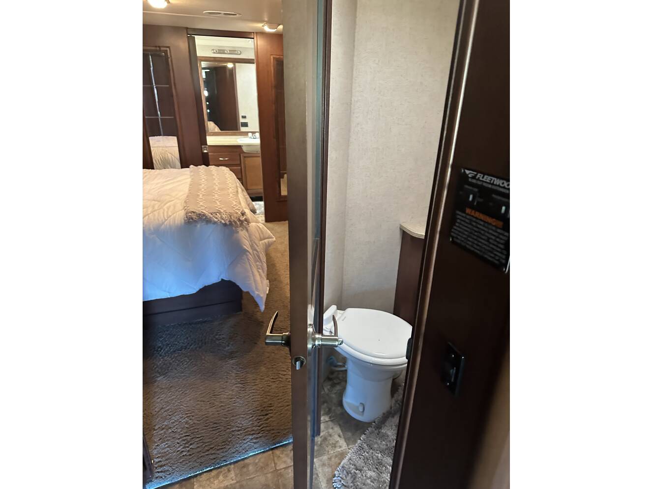 A photo of this 2012 Fleetwood BOUNDER CLASSIC 36R