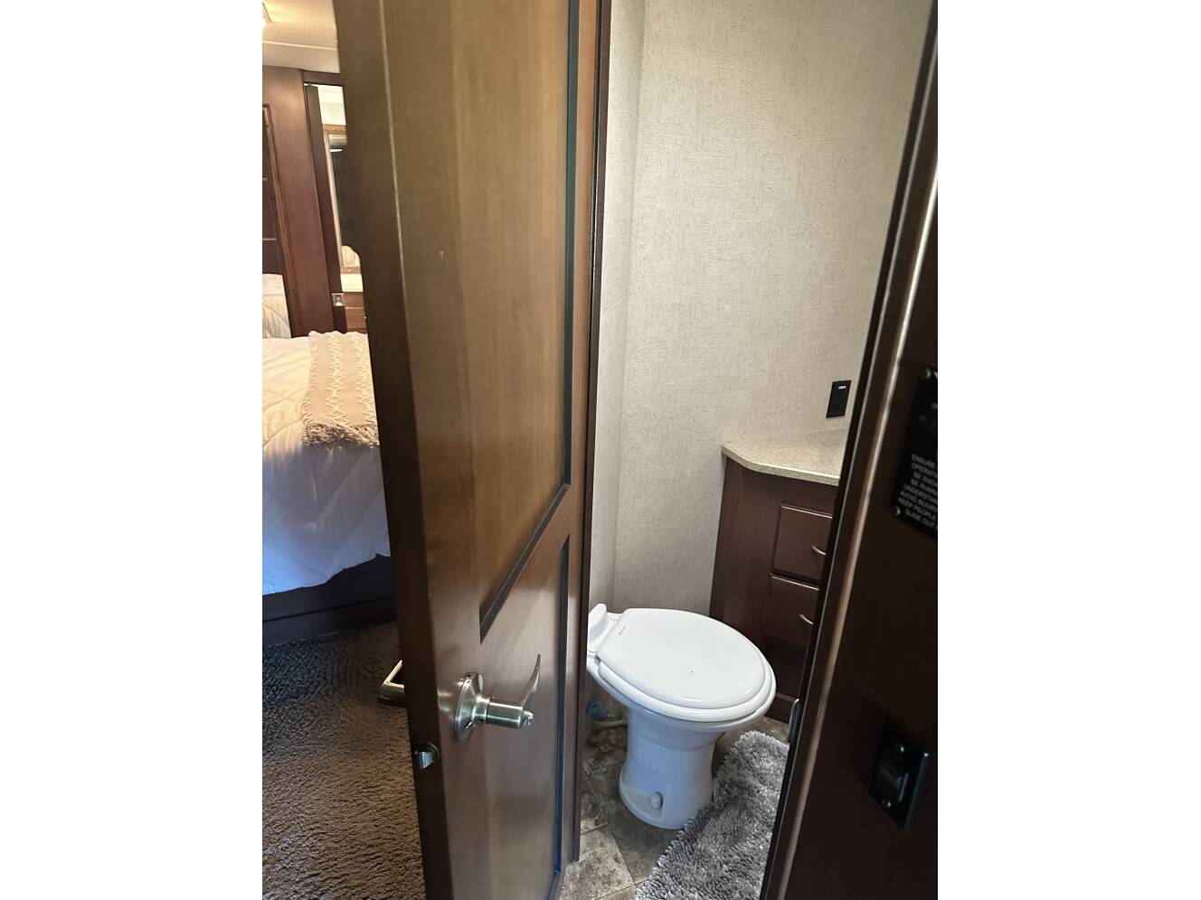 A photo of this 2012 Fleetwood BOUNDER CLASSIC 36R