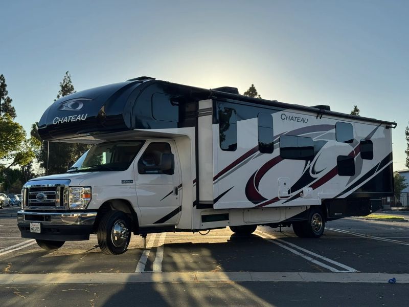2023 Thor Motor Coach Chateau 31E Bunkhouse RV