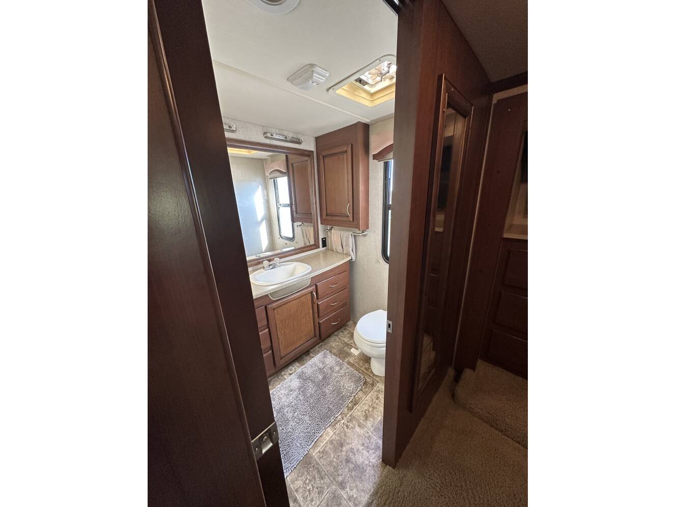 A photo of this 2012 Fleetwood BOUNDER CLASSIC 36R