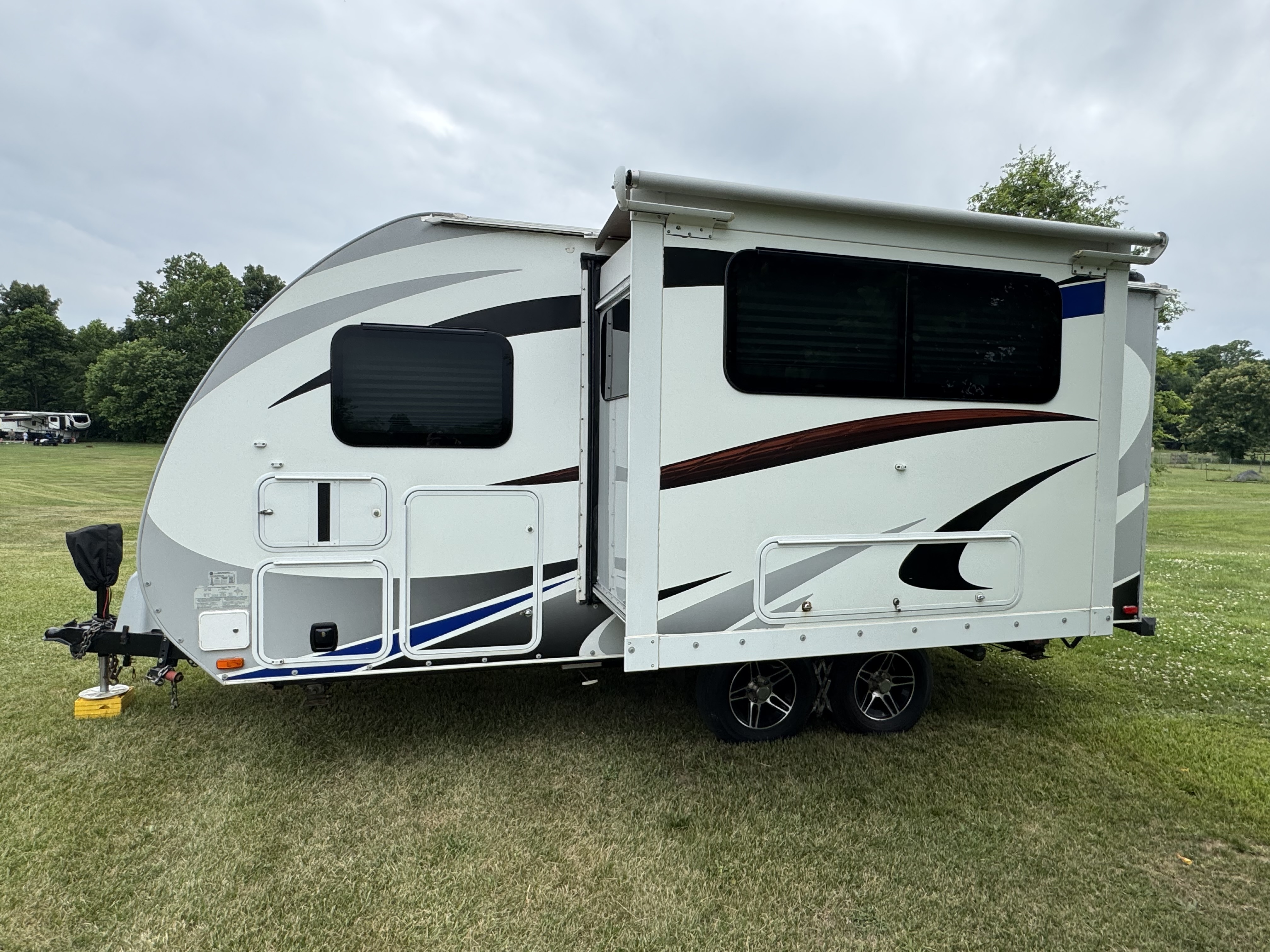 2019 Lance 1685 TRAVEL TRAILER in hedgesville WV