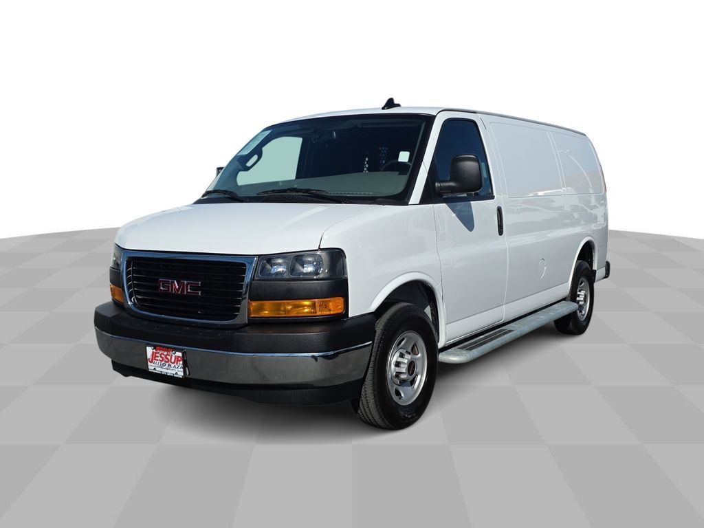 2024 GMC SAVANA in Cathedral City, CA