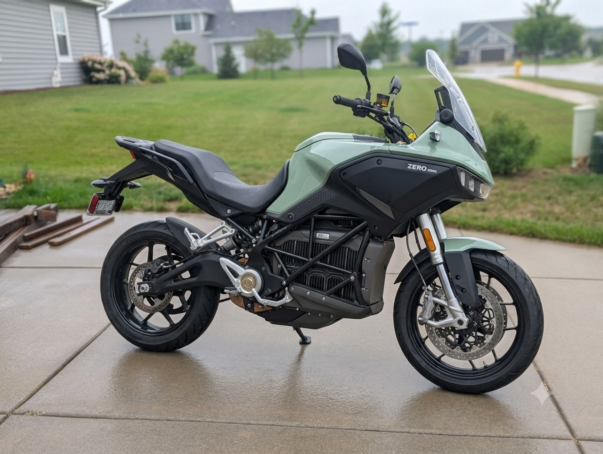 2023 Zero Motorcycles DSR/X ZF 17.3 ZF 17.3 in Oconomowoc, WI