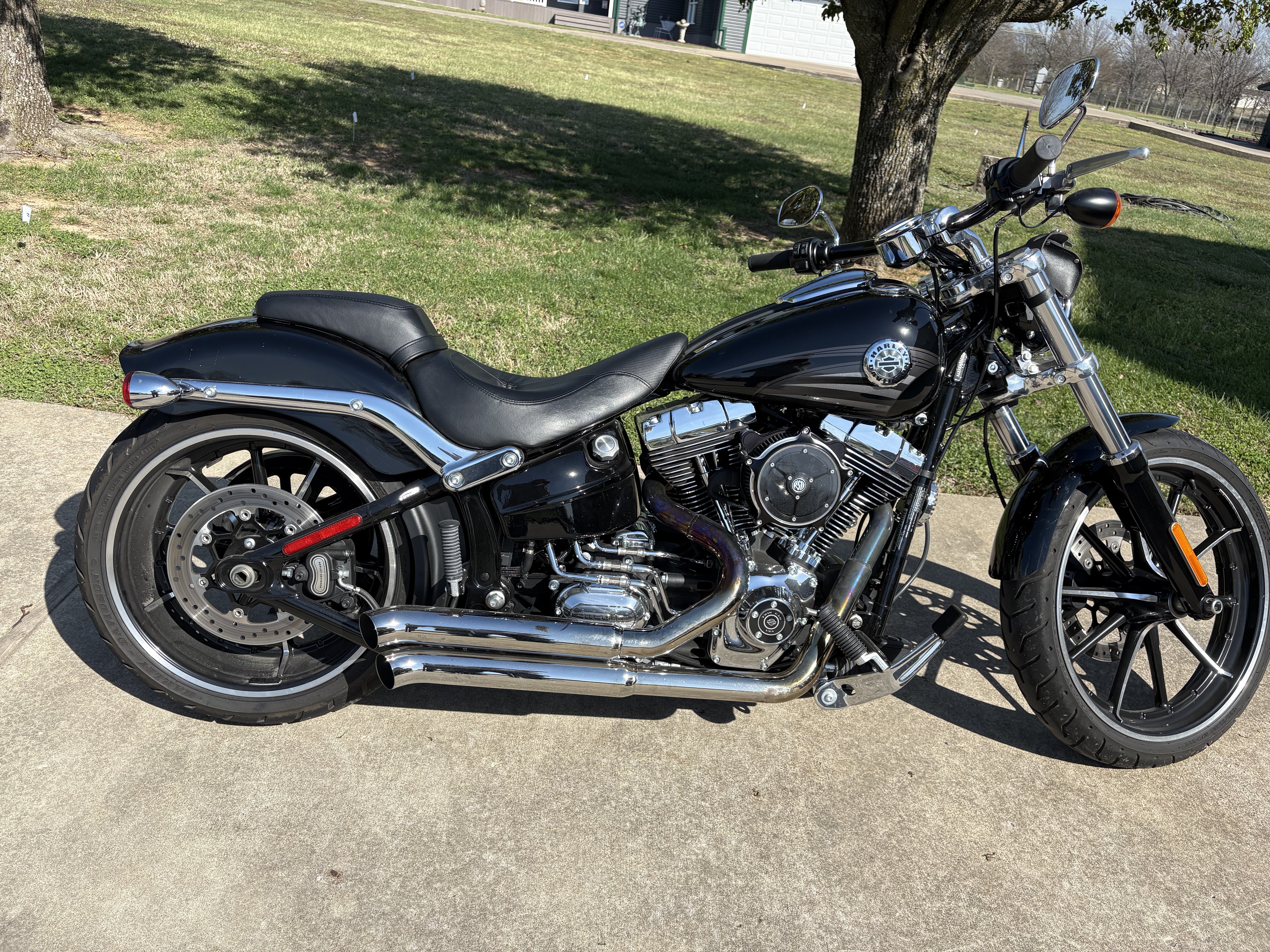 2016 Harley-Davidson BREAKOUT 103 FXBRS Cruiser motorcycle