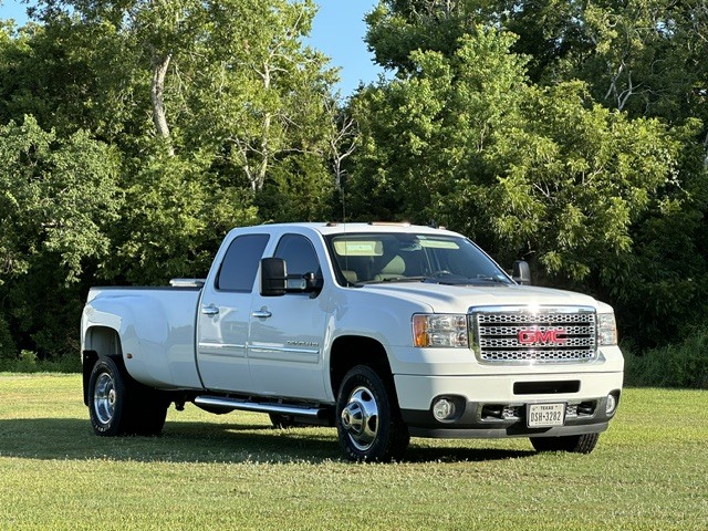 2013 GMC 3500 HD in Hitchcock, TX