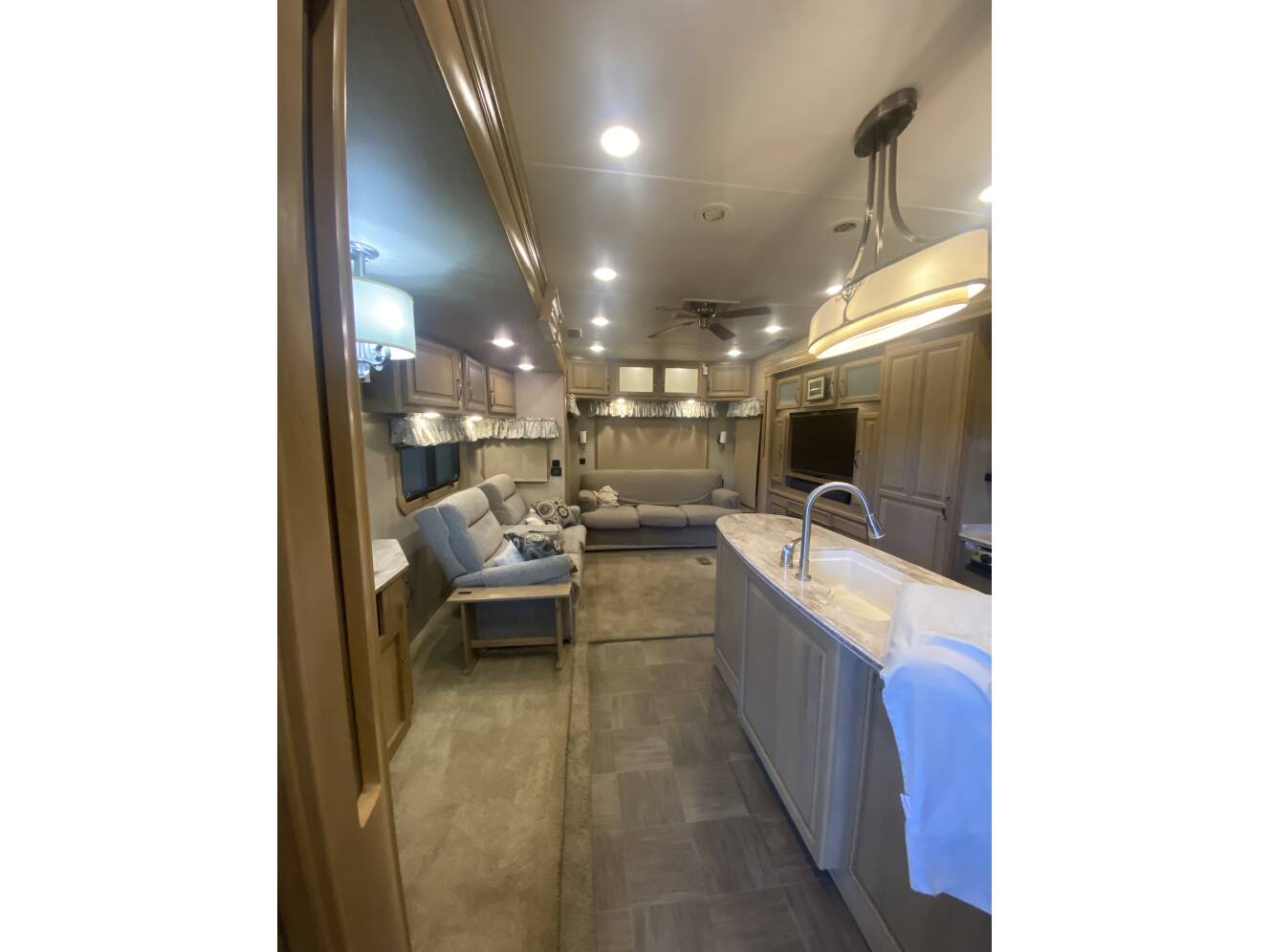 A photo of this 2015 Redwood REDWOOD 36RL