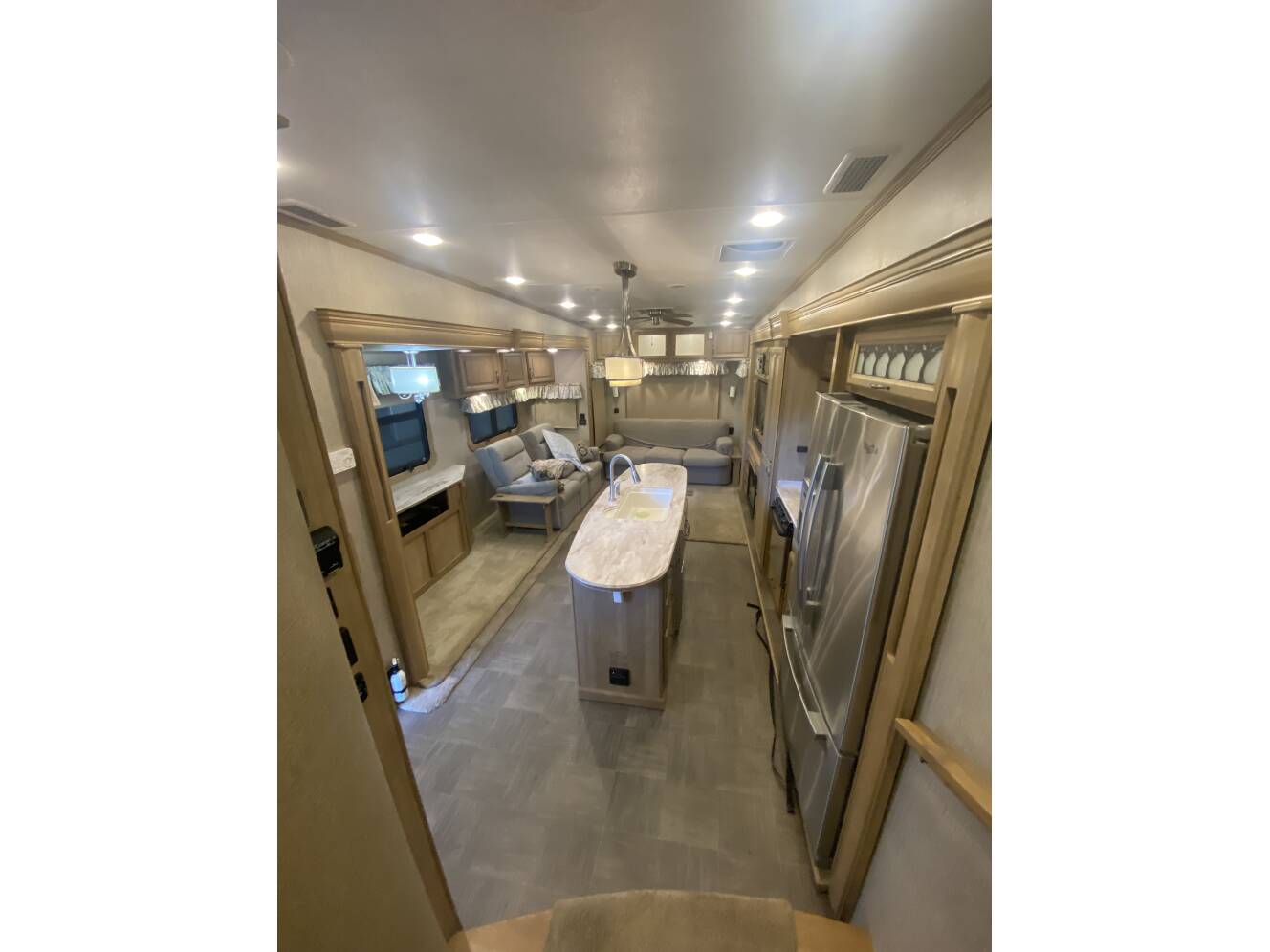 A photo of this 2015 Redwood REDWOOD 36RL