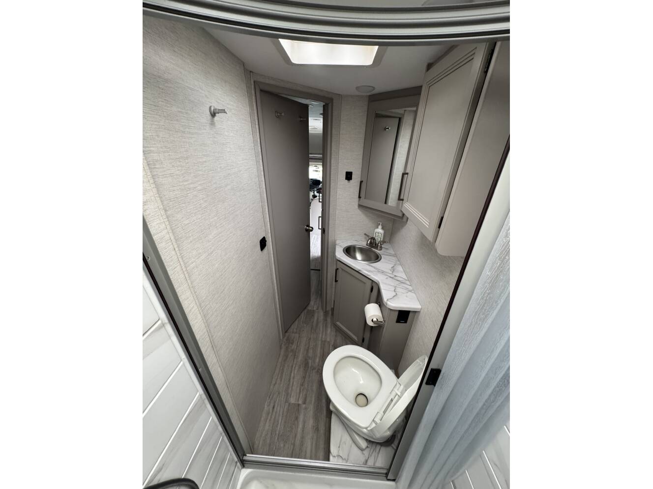 A photo of this 2024 Thor Motor Coach COLEMAN 27CM