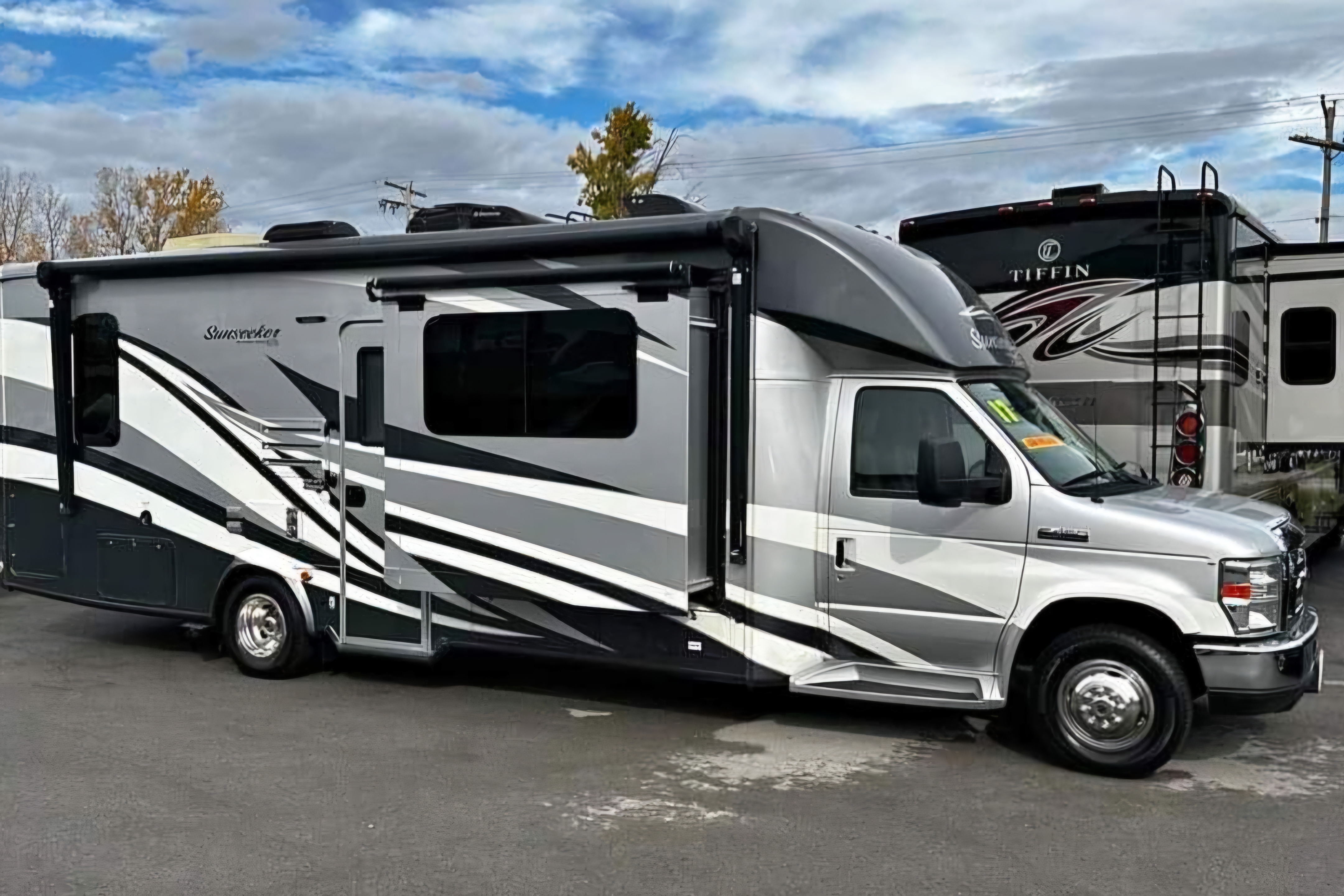 2017 Forest River SUNSEEKER 2800QS GTS RV