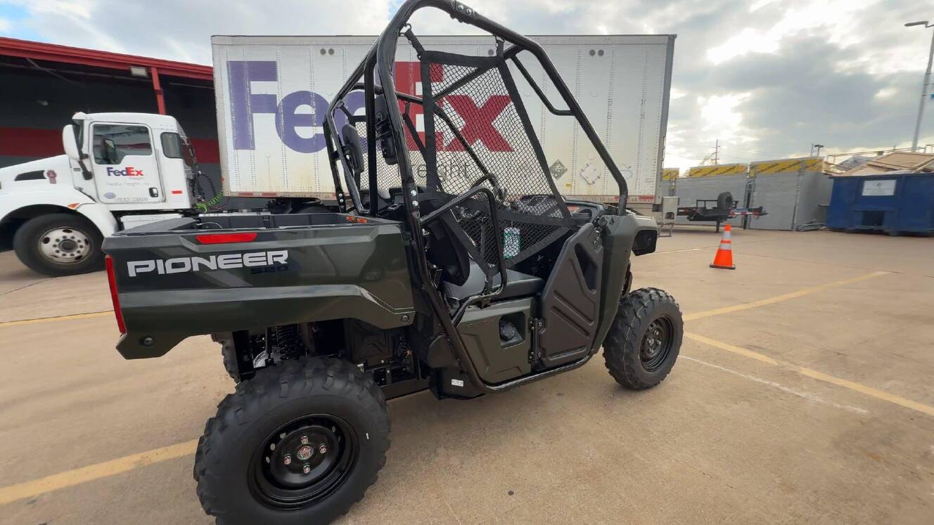A photo of this 2026 Honda PIONEER 520
