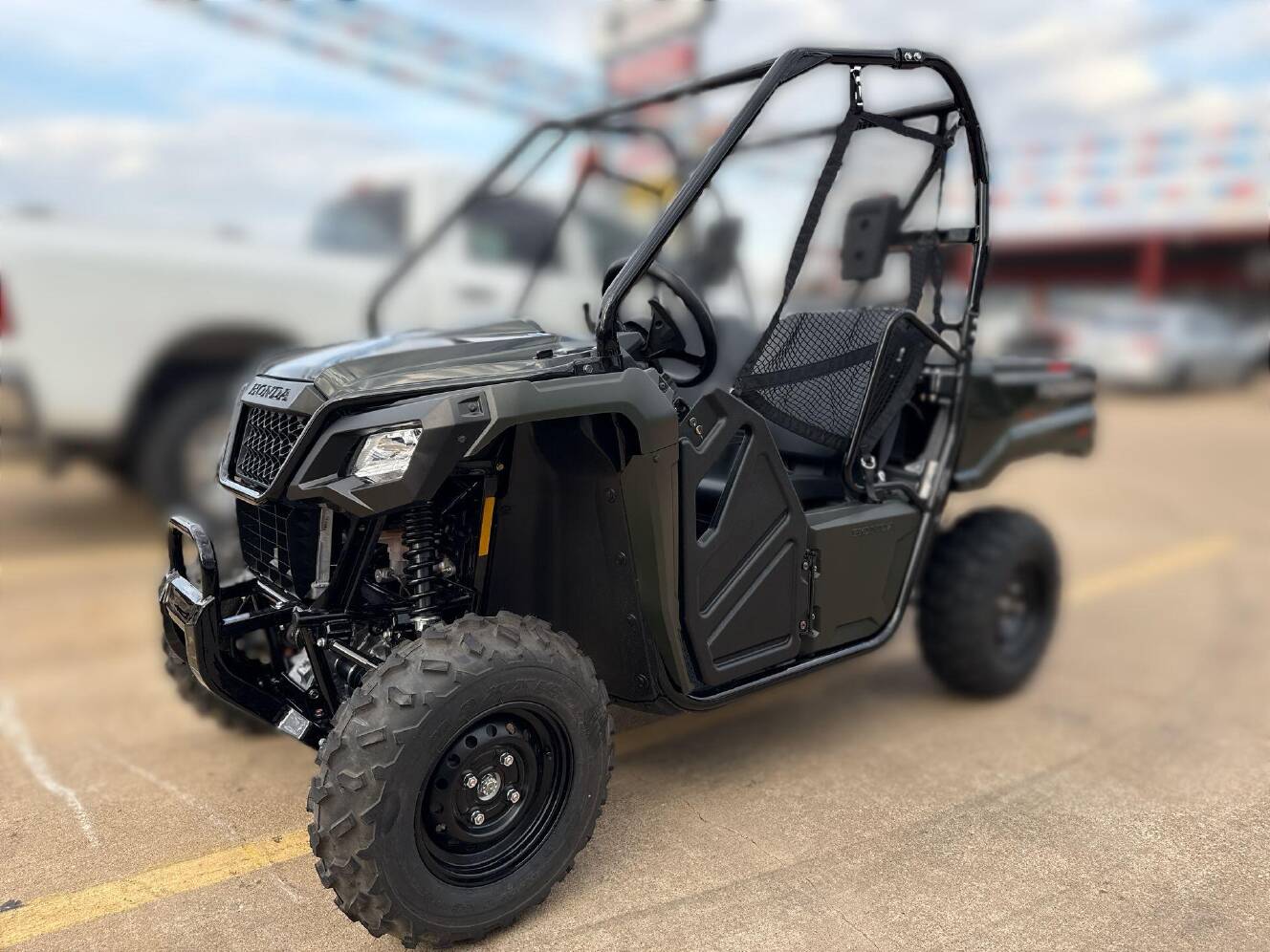 A photo of this 2026 Honda PIONEER 520