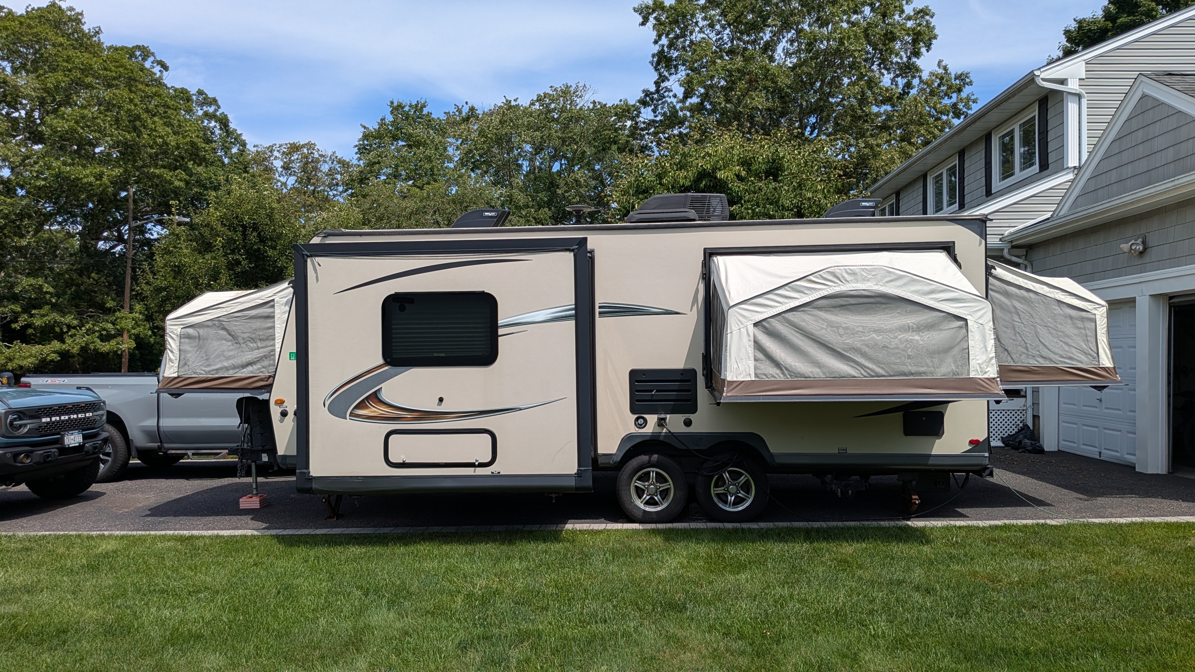 2019 Forest River ROCKWOOD ROO 233S RV