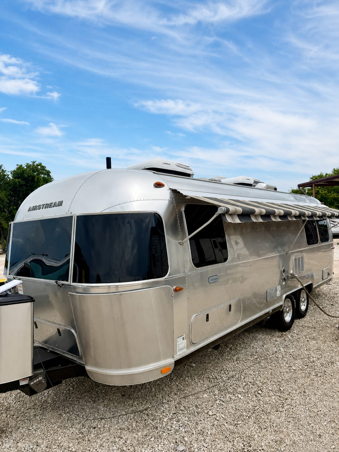 2020 Airstream GLOBETROTTER 27FB TWIN RV