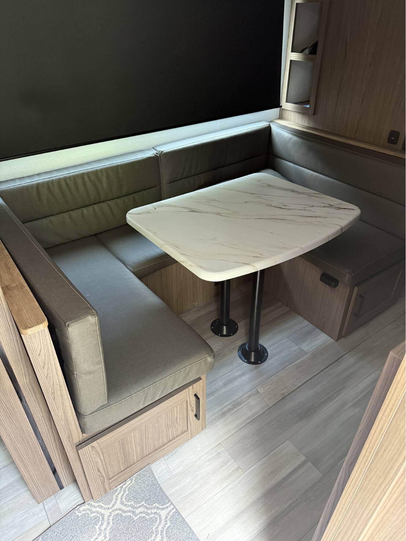 A photo of this 2024 Alliance Rv DELTA 251BH