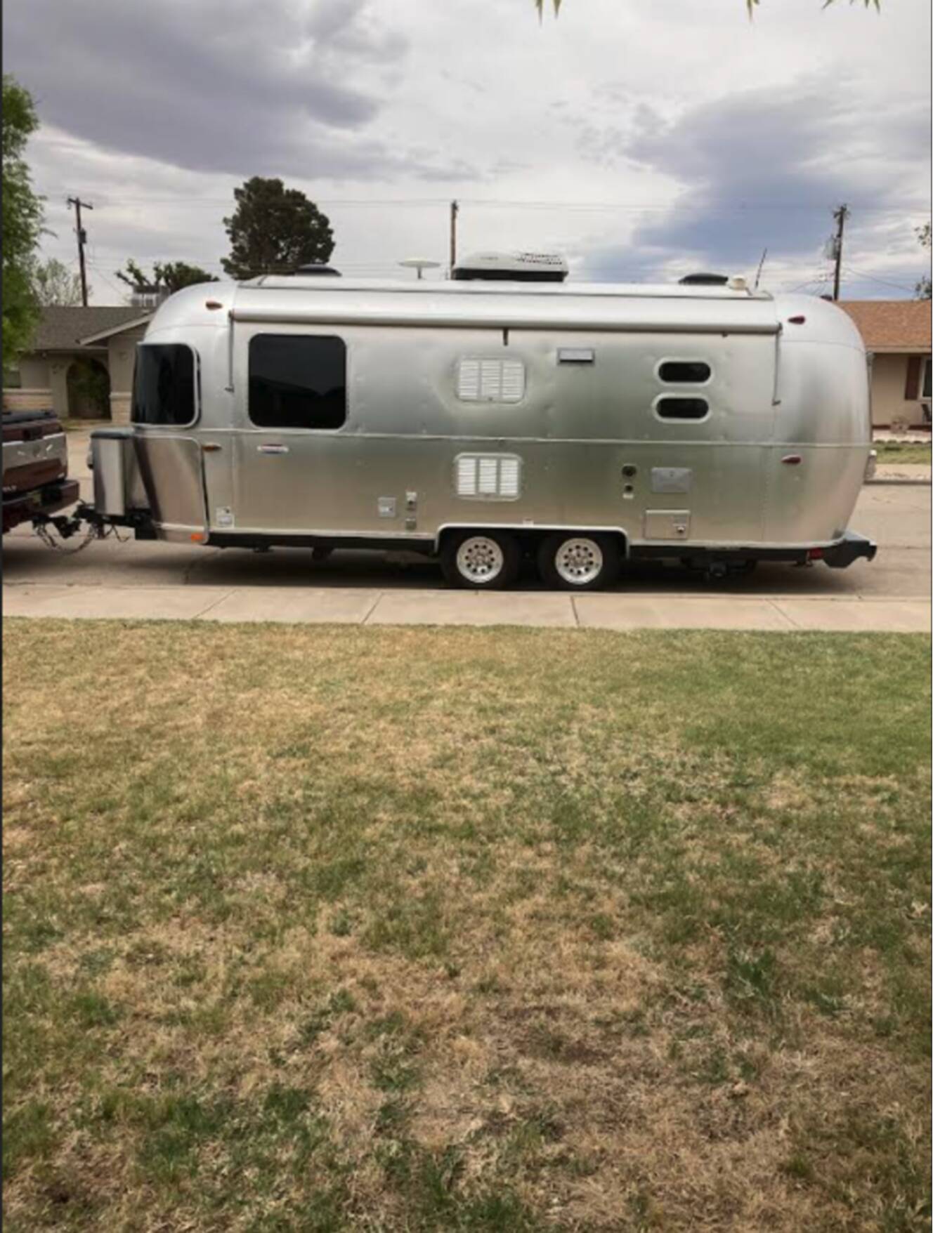 A photo of this 2016 Airstream International Signature 23FB