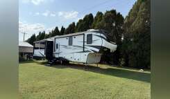 2023 Crossroads CAMEO 3961MB RV