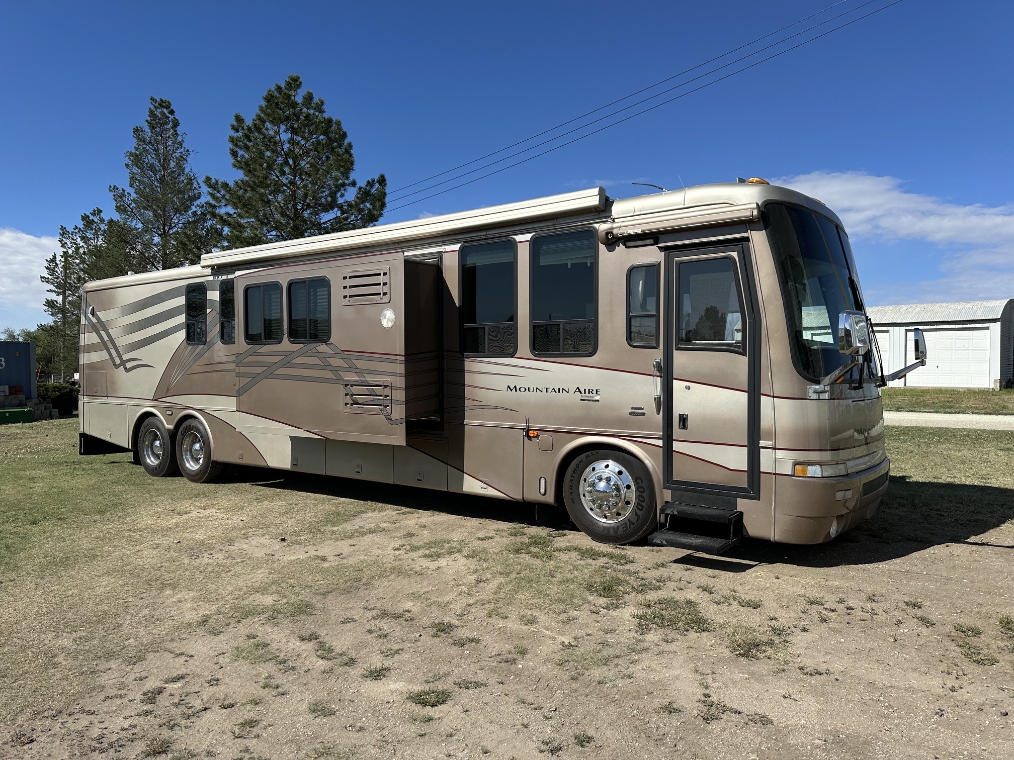 2002 Newmar MOUNTAIN AIRE 4371 in glade KS