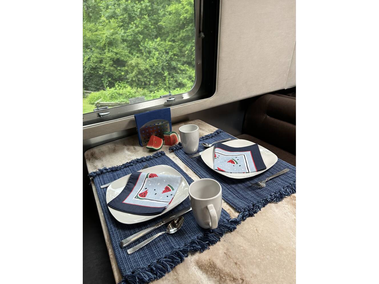 A photo of this 2018 Airstream CLASSIC 33FBQ