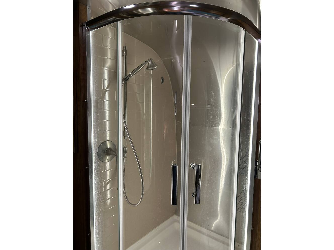 A photo of this 2018 Airstream CLASSIC 33FBQ