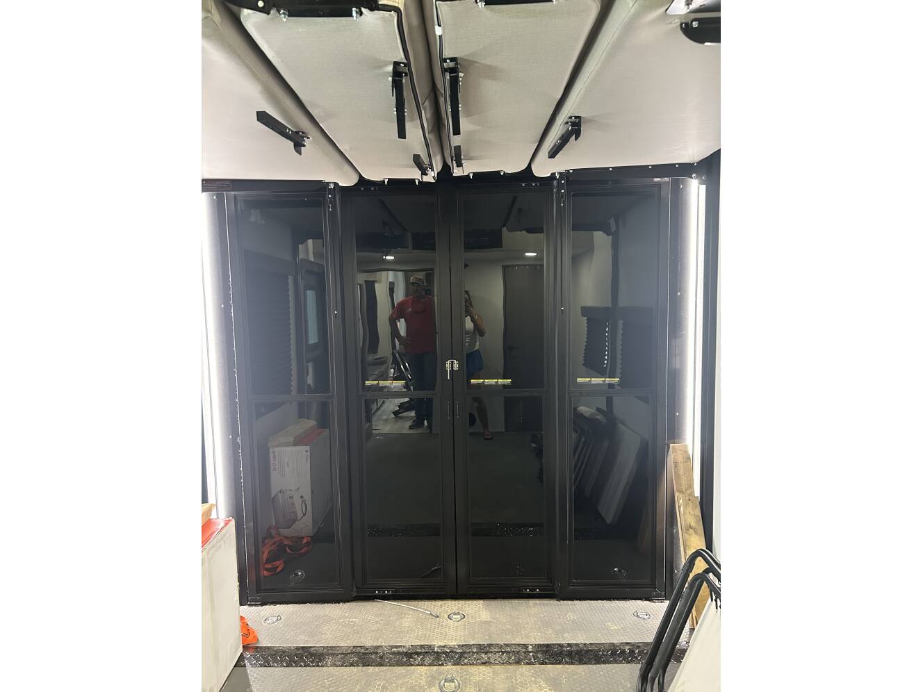 A photo of this 2025 Grand Design MOMENTUM G-CLASS 320G