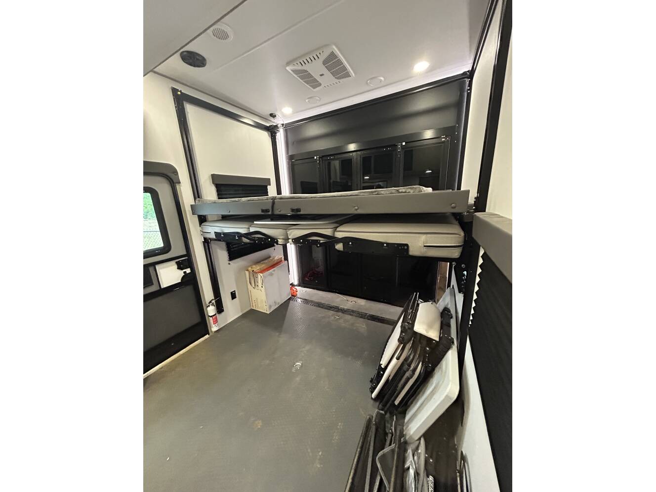 A photo of this 2025 Grand Design MOMENTUM G-CLASS 320G