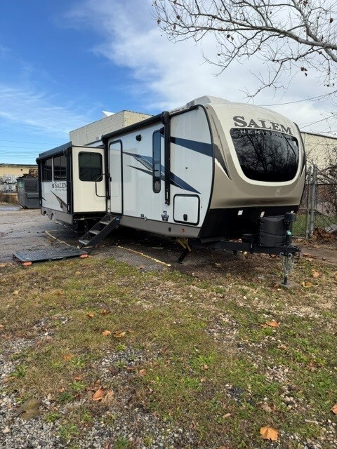 2022 Forest River SALEM HEMISPHERE 310BHI RV