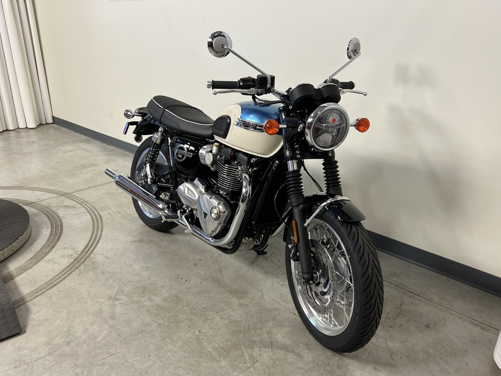 2026 Triumph Bonneville T120 Base