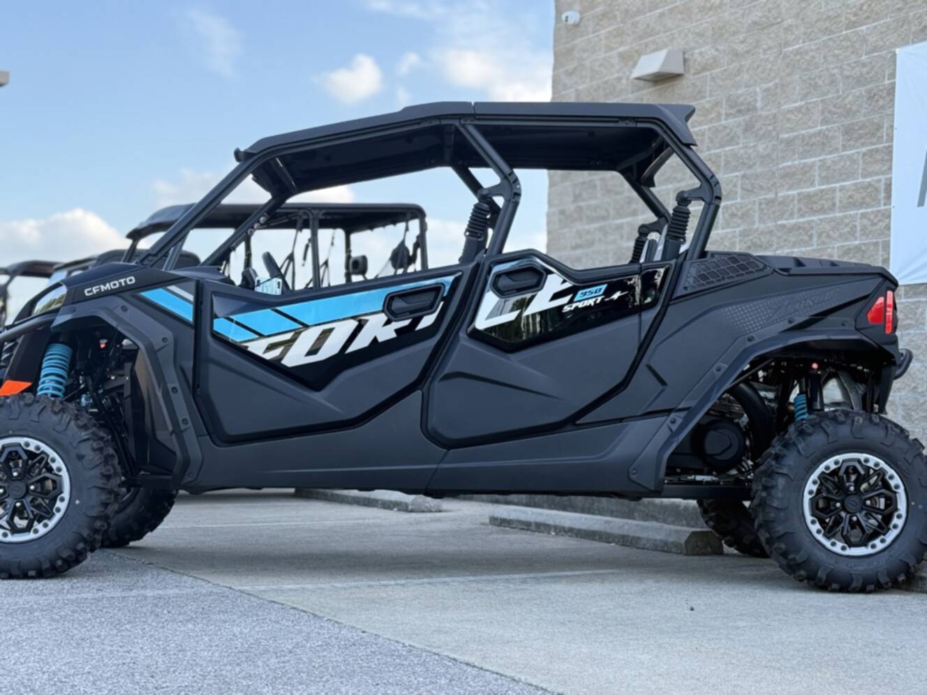 A photo of this 2026 CFMOTO ZFORCE 950 Sport 4