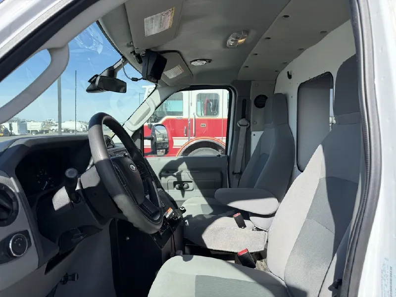 2023 FORD CRESTLINE AMBULANCE