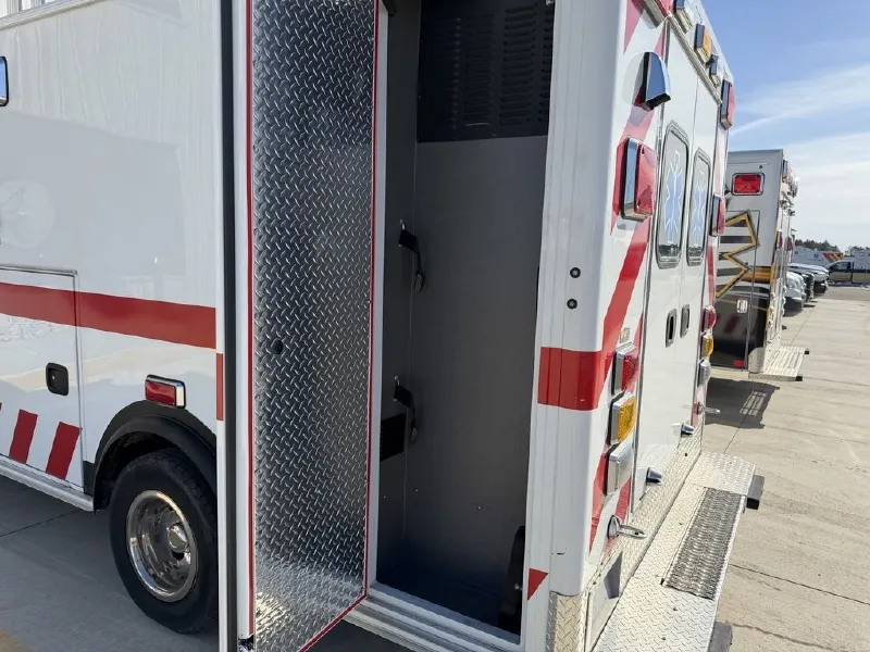 2022 FORD MEDIX AMBULANCE
