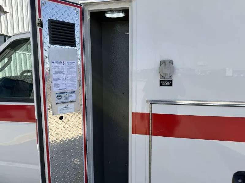 2022 FORD MEDIX AMBULANCE