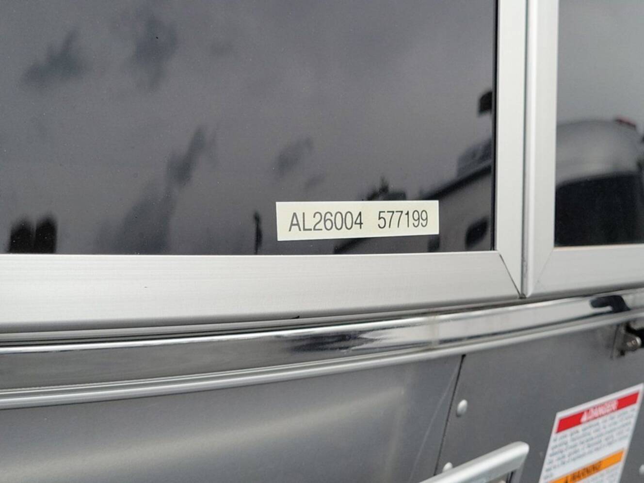 A photo of this 2026 Airstream Flying Cloud 27FB Queen Hatch