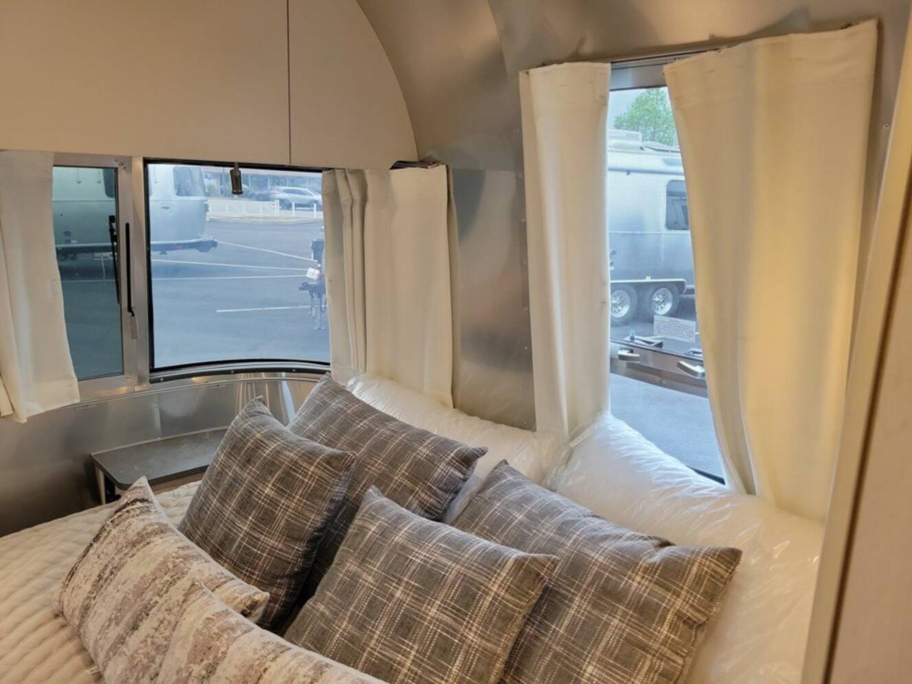A photo of this 2026 Airstream Flying Cloud 23 FBQ