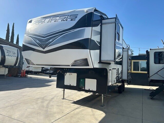2022 Genesis Supreme 28CRT in banning CA
