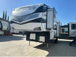 2022 Genesis Supreme 28CRT