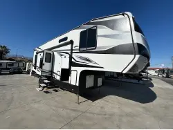 2022 Genesis Supreme 28CRT