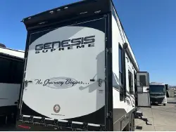 2022 Genesis Supreme 28CRT