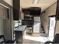 2022 Genesis Supreme 28CRT