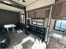 2022 Genesis Supreme 28CRT