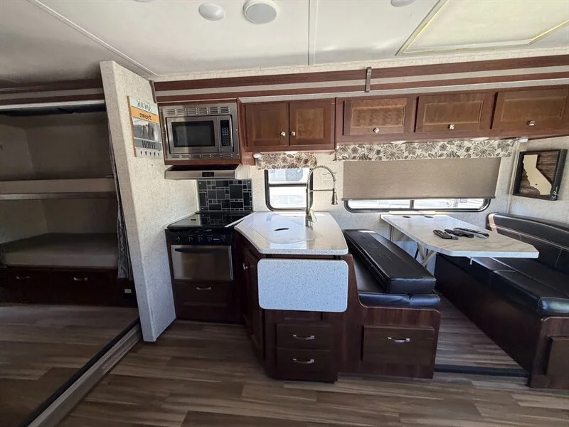2018 Forest River FORESTER 3271S
