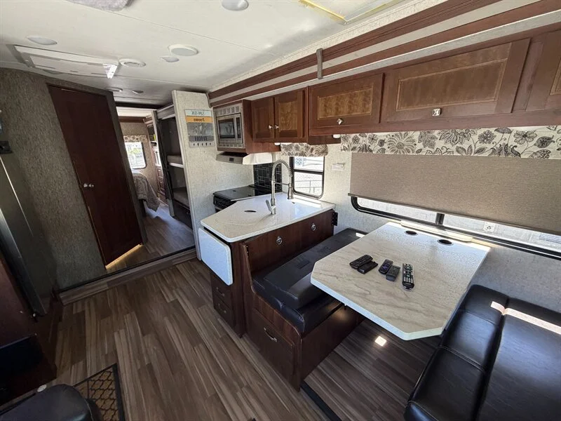 2018 Forest River FORESTER 3271S