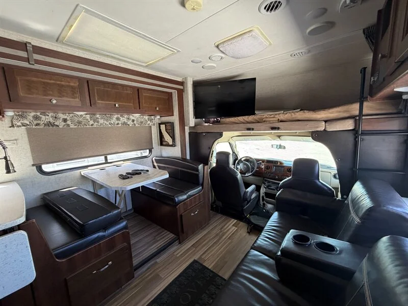 2018 Forest River FORESTER 3271S