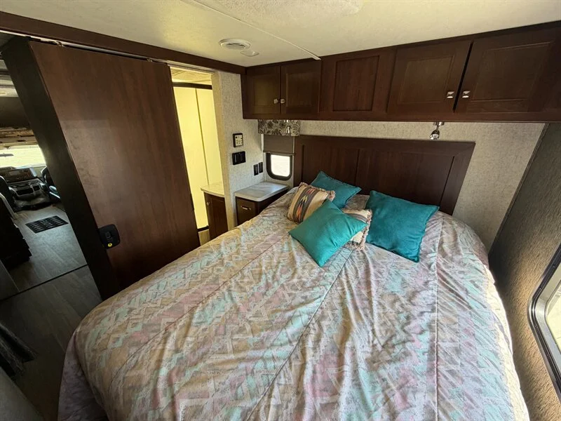 2018 Forest River FORESTER 3271S