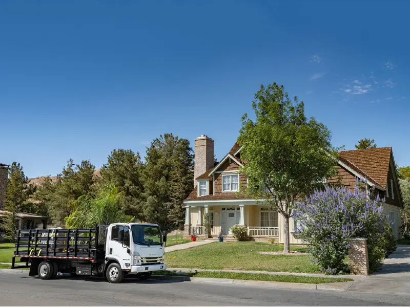 2023 Isuzu NPR-XD Standard Cab (N-Series: Diesel Trucks)