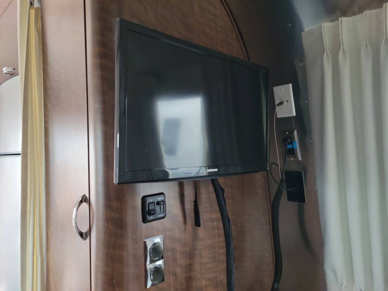 A photo of this 2020 Airstream Globetrotter ® 23FB
