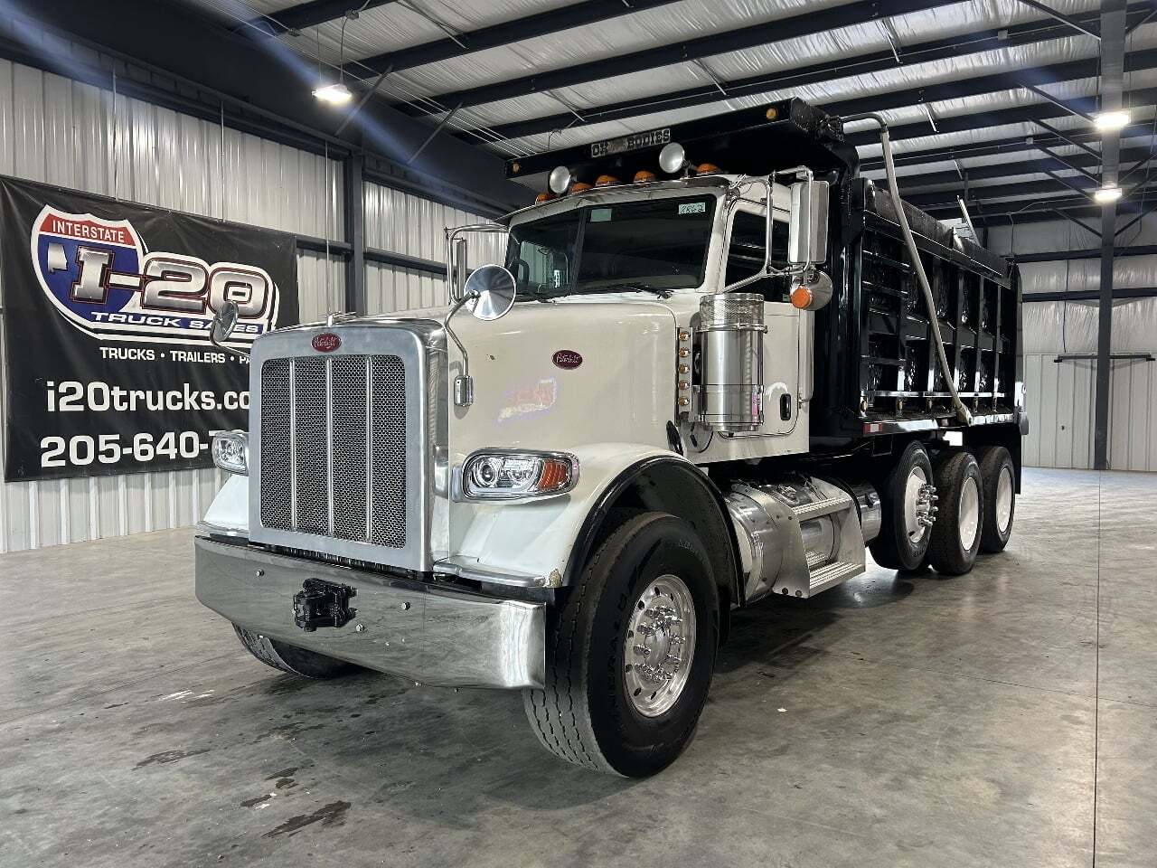 2015 PETERBILT 367 in Pell City, AL