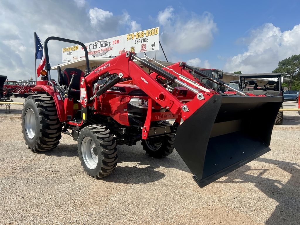 2026 Mahindra 1600 Series 1626 Shuttle in Sealy, TX