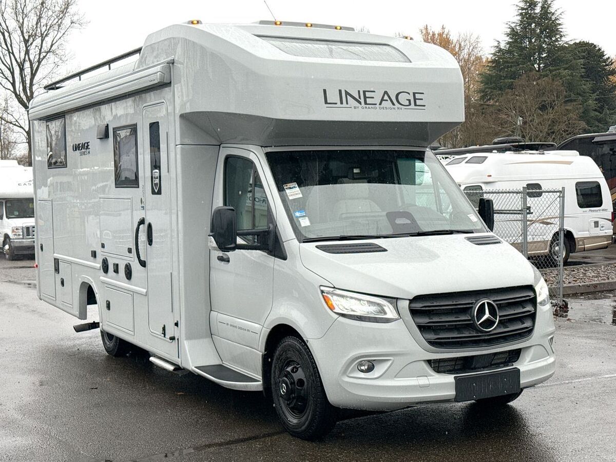 2026 Grand Design Lineage Series M 25TK *Theater Seating *StarLink in fife WA